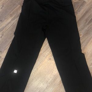 Victoria Secrets size Small workout Capri’s VXS